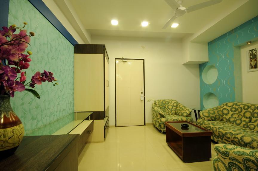 Hotel Surabhi Regency Ānand 外观 照片